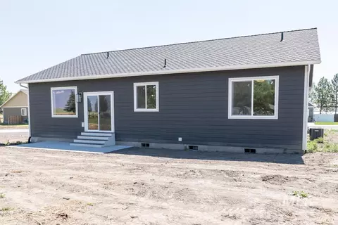 Exterior - 516 Maple Crt, Genesee, ID 83832 photo 6 of 8