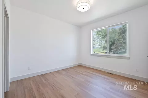 Bedroom - 516 Maple Crt, Genesee, ID 83832 photo 7 of 7