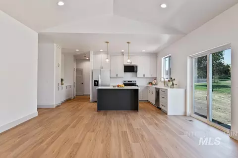 Other - 516 Maple Crt, Genesee, ID 83832 photo 4 of 14