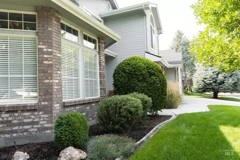 Exterior - 1788 N Princeton Way, Eagle, ID 83616 photo 2 of 8