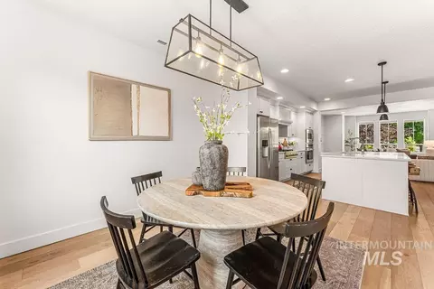 Dining - 3985 E Parkcenter Blvd, Boise, ID 83716 photo 2 of 2