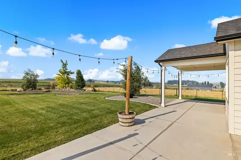 Exterior - 28341 Winecup Ln, Parma, ID 83660 photo 7 of 16
