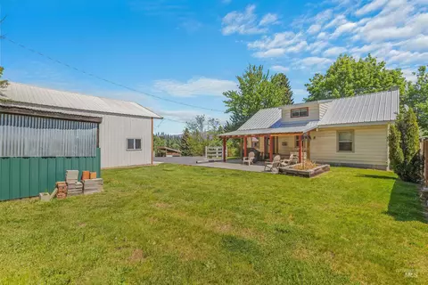 Exterior - 210 S 2nd St, Elk River, ID 83827 photo 13 of 13
