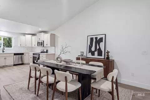 Dining - 770 E Red Bud St, Kuna, ID 83634 photo 1 of 1