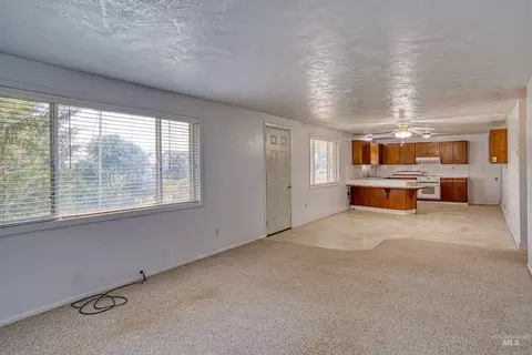 Living - 365 Clabby Rd, Weiser, ID 83672 photo 5 of 5