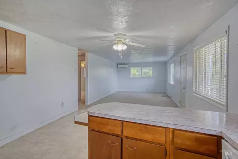 Living - 365 Clabby Rd, Weiser, ID 83672 photo 2 of 5