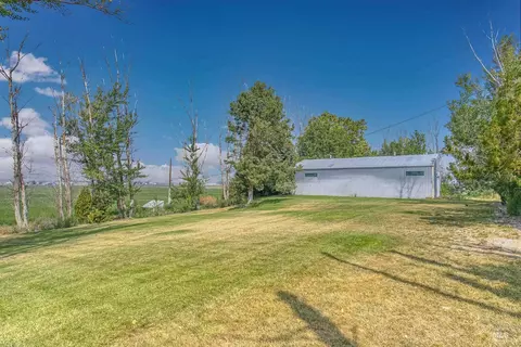 Exterior - 365 Clabby Rd, Weiser, ID 83672 photo 4 of 12