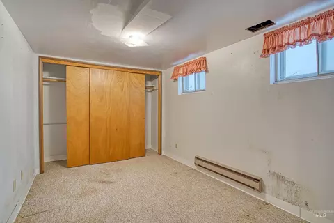 Bedroom - 365 Clabby Rd, Weiser, ID 83672 photo 2 of 9
