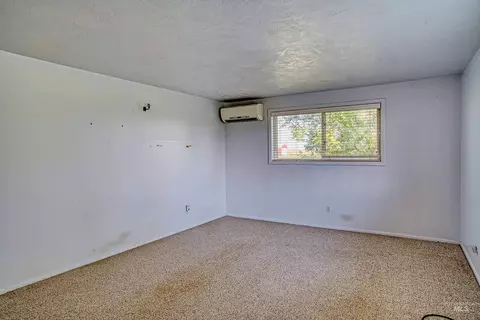 Bedroom - 365 Clabby Rd, Weiser, ID 83672 photo 8 of 9