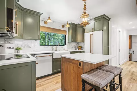 Kitchen - 1619 E Lake St, Mccall, ID 83638 photo 4 of 5