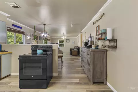 Entry Way - 367 Birch St S, Kimberly, ID 83341 photo 1 of 1