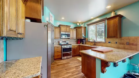 Kitchen - 1031 Park Ave, Kimberly, ID 83341 photo 1 of 4