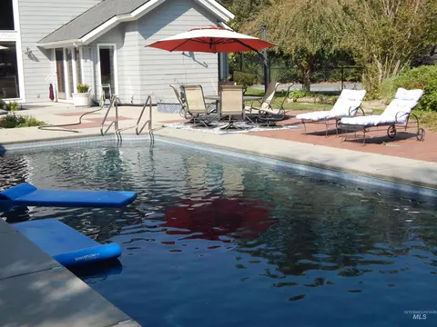 Exterior - 3065 S Whitepost Way, Eagle, ID 83616 photo 11 of 16