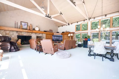 Living - 3065 S Whitepost Way, Eagle, ID 83616 photo 3 of 3