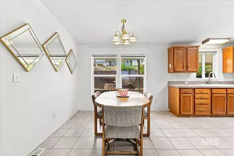 Dining - 310 Frontage Rd, Grand View, ID 83624 photo 2 of 2