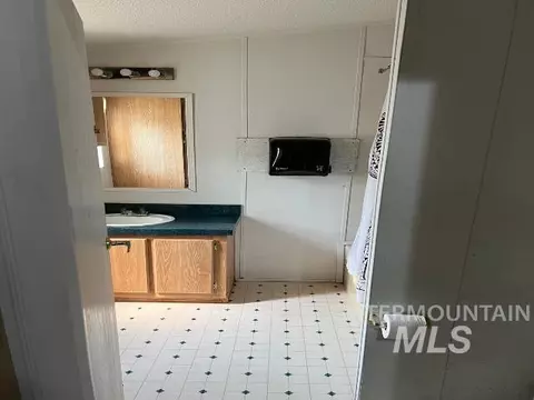 803 E Liberty, Weiser, ID 83672 photo 11
