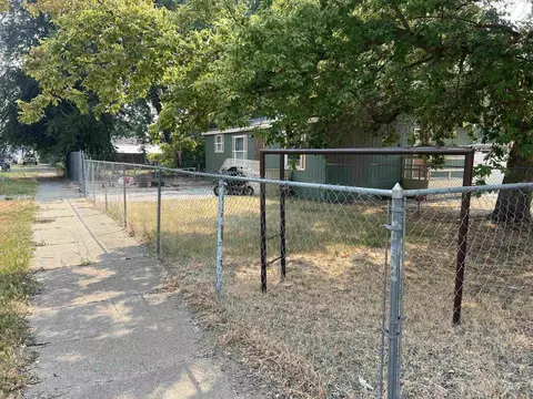 803 E Liberty, Weiser, ID 83672 photo 12