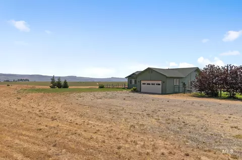 Exterior - 820 W Magic Rd, West Magic, ID 83352 photo 3 of 13