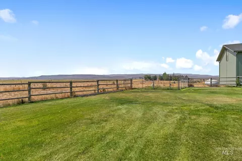 Exterior - 820 W Magic Rd, West Magic, ID 83352 photo 10 of 13