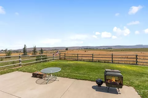 Exterior - 820 W Magic Rd, West Magic, ID 83352 photo 9 of 13