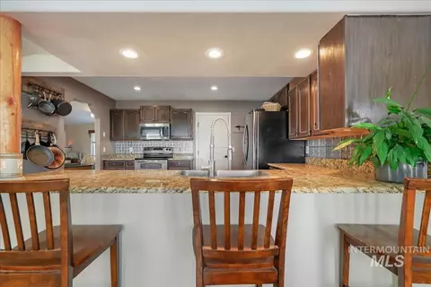Kitchen - 2123 E 3970 N, Filer, ID 83328 photo 2 of 2