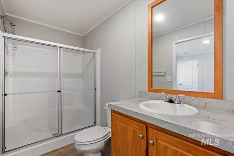 Bath - 1206 E 2000 S, Elba, ID 83342 photo 4 of 5