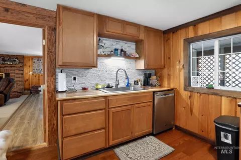 Kitchen - 654 Bings Rd, Cascade, ID 83611 photo 4 of 4