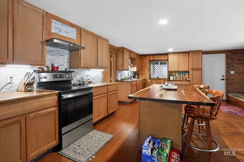 Kitchen - 654 Bings Rd, Cascade, ID 83611 photo 3 of 4