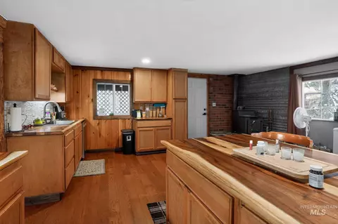 Kitchen - 654 Bings Rd, Cascade, ID 83611 photo 2 of 4