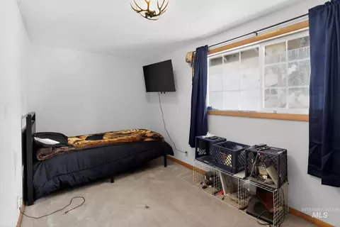Bedroom - 654 Bings Rd, Cascade, ID 83611 photo 5 of 5