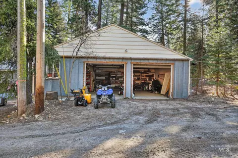 Exterior - 654 Bings Rd, Cascade, ID 83611 photo 10 of 17
