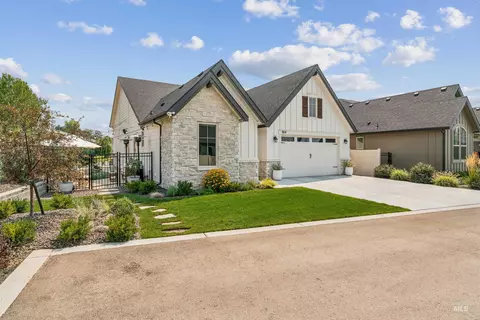 Exterior - 184 N Duke Ln, Eagle, ID 83616 photo 1 of 13