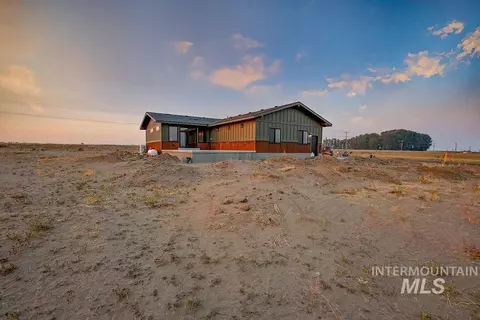 Exterior - 427 E 300 N, Rupert, ID 83350 photo 2 of 5