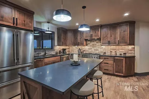 Kitchen - 427 E 300 N, Rupert, ID 83350 photo 4 of 5