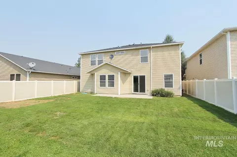Exterior - 1237 E Star Dr, Meridian, ID 83646 photo 3 of 3