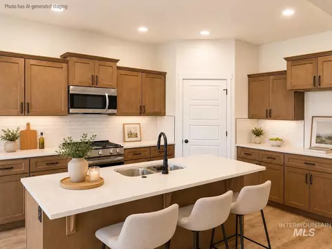 Kitchen - 988 Kenbrook Loop, Twin Falls, ID 83301 photo 1 of 2