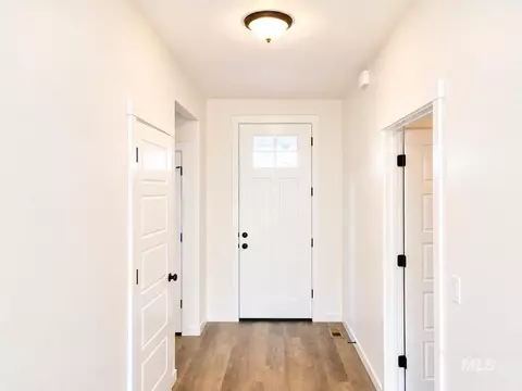 Entry Way - 988 Kenbrook Loop, Twin Falls, ID 83301 photo 1 of 1