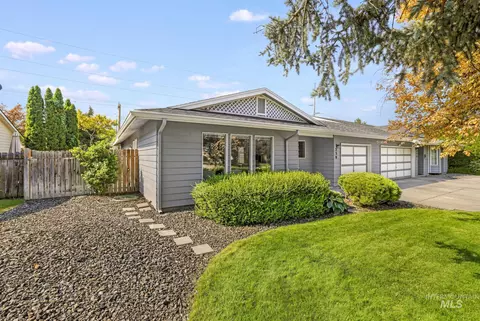 Exterior - 230 Meadows Ln, Twin Falls, ID 83301 photo 2 of 8