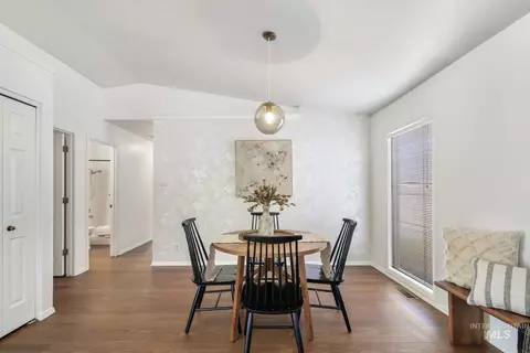 Dining - 230 Meadows Ln, Twin Falls, ID 83301 photo 2 of 4