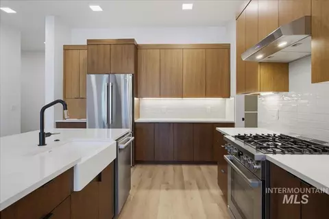 Kitchen - 55 E State St #202, Eagle, ID 83616 photo 2 of 3
