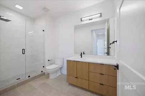 Bath - 55 E State St #202, Eagle, ID 83616 photo 2 of 2