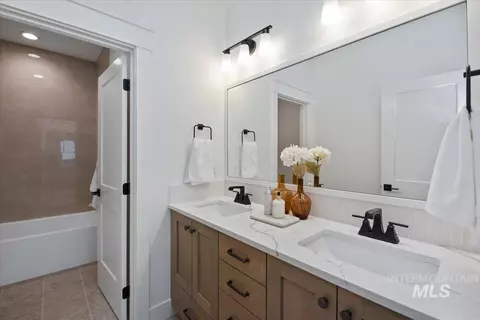 Bath - 2136 N Palaestra Ave, Eagle, ID 83616 photo 5 of 6