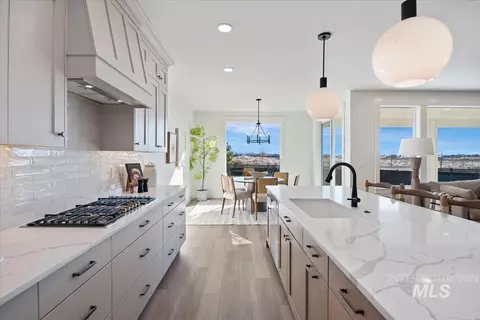 Kitchen - 2136 N Palaestra Ave, Eagle, ID 83616 photo 4 of 5