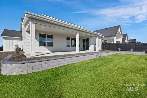 Exterior - 2136 N Palaestra Ave, Eagle, ID 83616 photo 2 of 3
