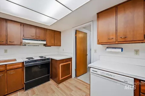 Kitchen - 1623 H St, Rupert, ID 83350 photo 1 of 4