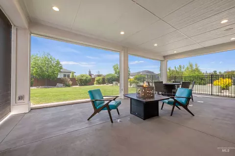 Exterior - 2559 N Synergy Ave, Eagle, ID 83616 photo 6 of 13