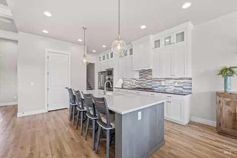 Kitchen - 2559 N Synergy Ave, Eagle, ID 83616 photo 3 of 5