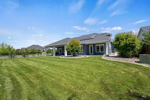 Exterior - 2559 N Synergy Ave, Eagle, ID 83616 photo 8 of 13