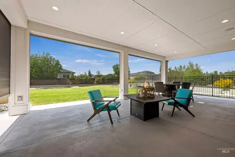 Exterior - 2559 N Synergy Ave, Eagle, ID 83616 photo 5 of 13