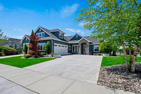 Exterior - 2559 N Synergy Ave, Eagle, ID 83616 photo 1 of 13
